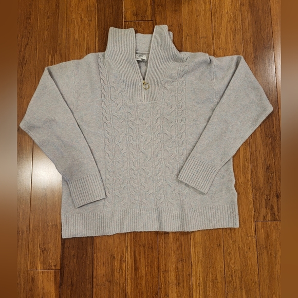 J. Crew Factory Sweaters - NWT J.Crew extra soft sweater Large